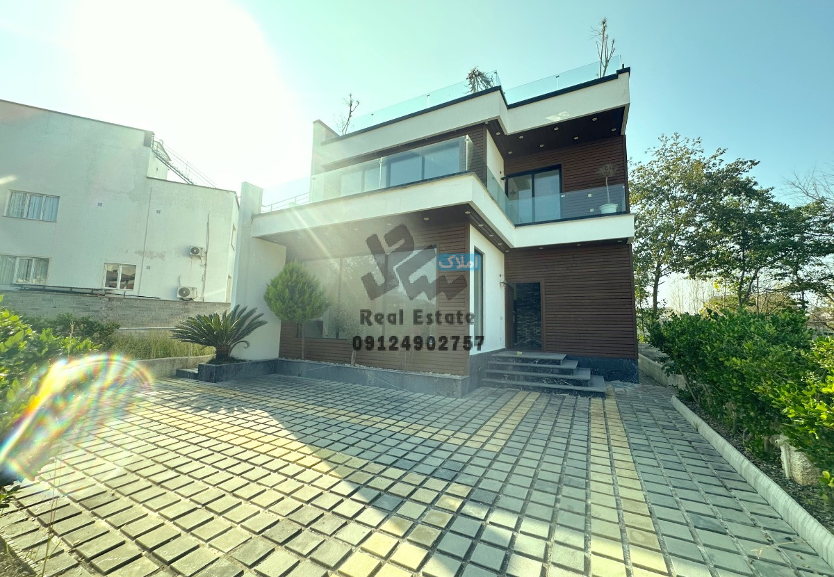 ویلای دوبلکس 300 متری حیاط دار در علی آباد نوشهر ویلای دوبلکس 300 متری حیاط دار در علی آباد نوشهر