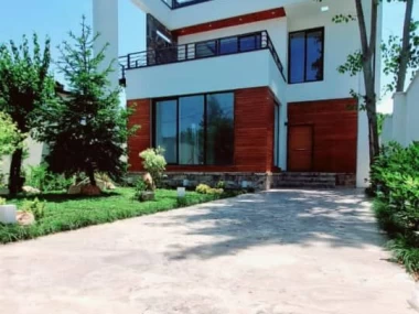 خرید ویلا مدرن پلاک یک جنگل در رویان روستای عزت