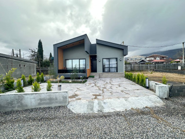 ویلا شهرکی در نوشهر صلاح‌الدین‌کلا | سنددار | موقعیت عالی شمال