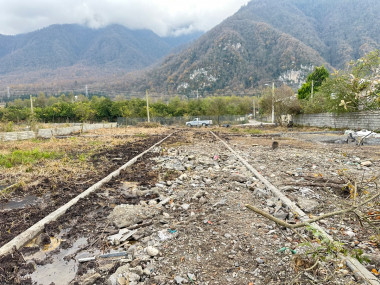 زمین چسبیده به بافت در روستای جنگلی دزدک نوشهر
