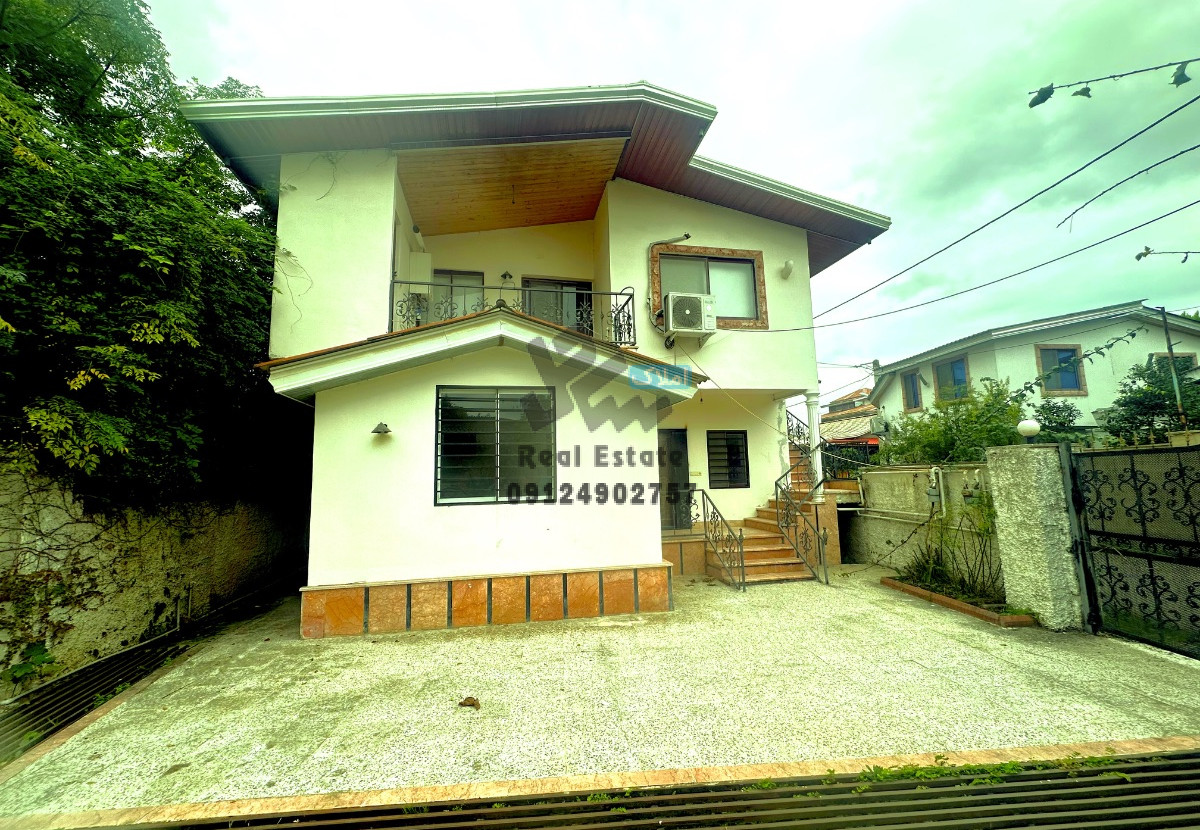 خرید ویلا دو واحدی در سیسنگان با حیاط خرید ویلا دو واحدی در سیسنگان با حیاط