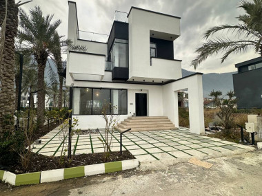 فروش ویلا ملکار شهرکی نوشهر | سند تک‌برگ | پلاک 1 جنگل