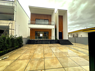 ویلا مدرن خاص 380 متری سی‌سنگان | فول امکانات نزدیک دریا