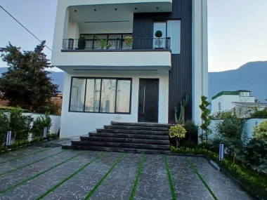 خرید ویلا استخردار 450 متری مدرن در نوشهر چلندر